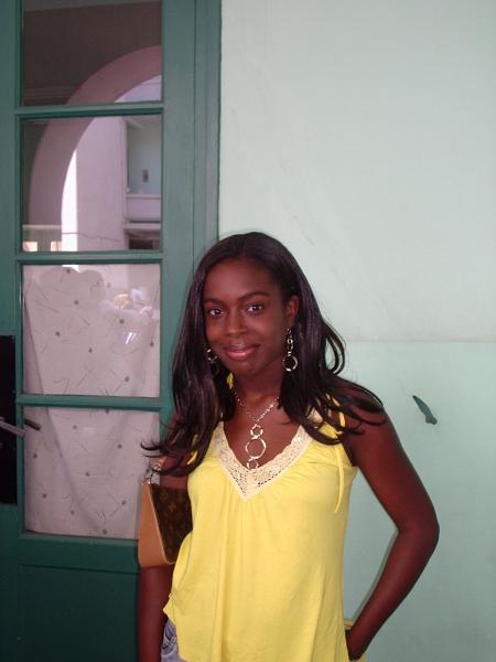 TROP BELLE LA TOF